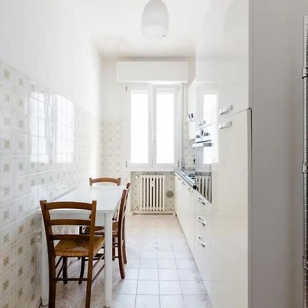 Apartmán Spaziosa Matrimoniale Nel Centro Di Modena Exteriér fotografie